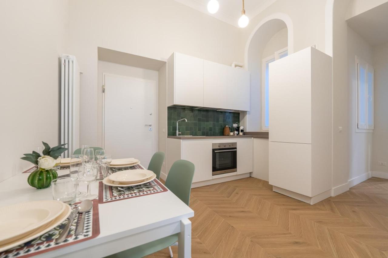 Palazzo Massa Apartments Naples Exterior photo